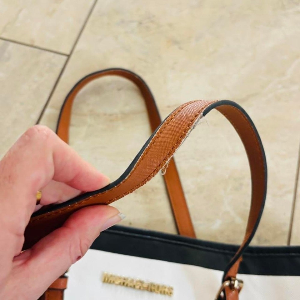 Michael Kors Jet Set Tote Black White Striped Saffiano Leather Shoulder Bag - Picture 3 of 8